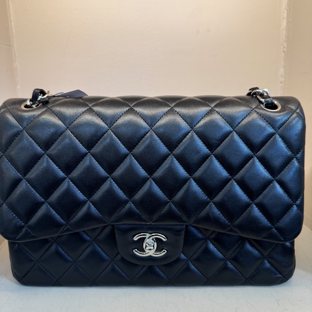Chanel Black Quilted Women's Bag